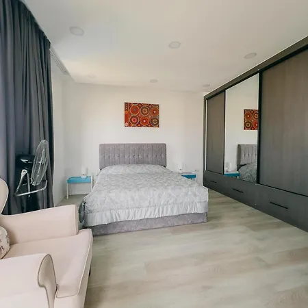 Villa Stunning Modern Summer In Iskele, Long Beach